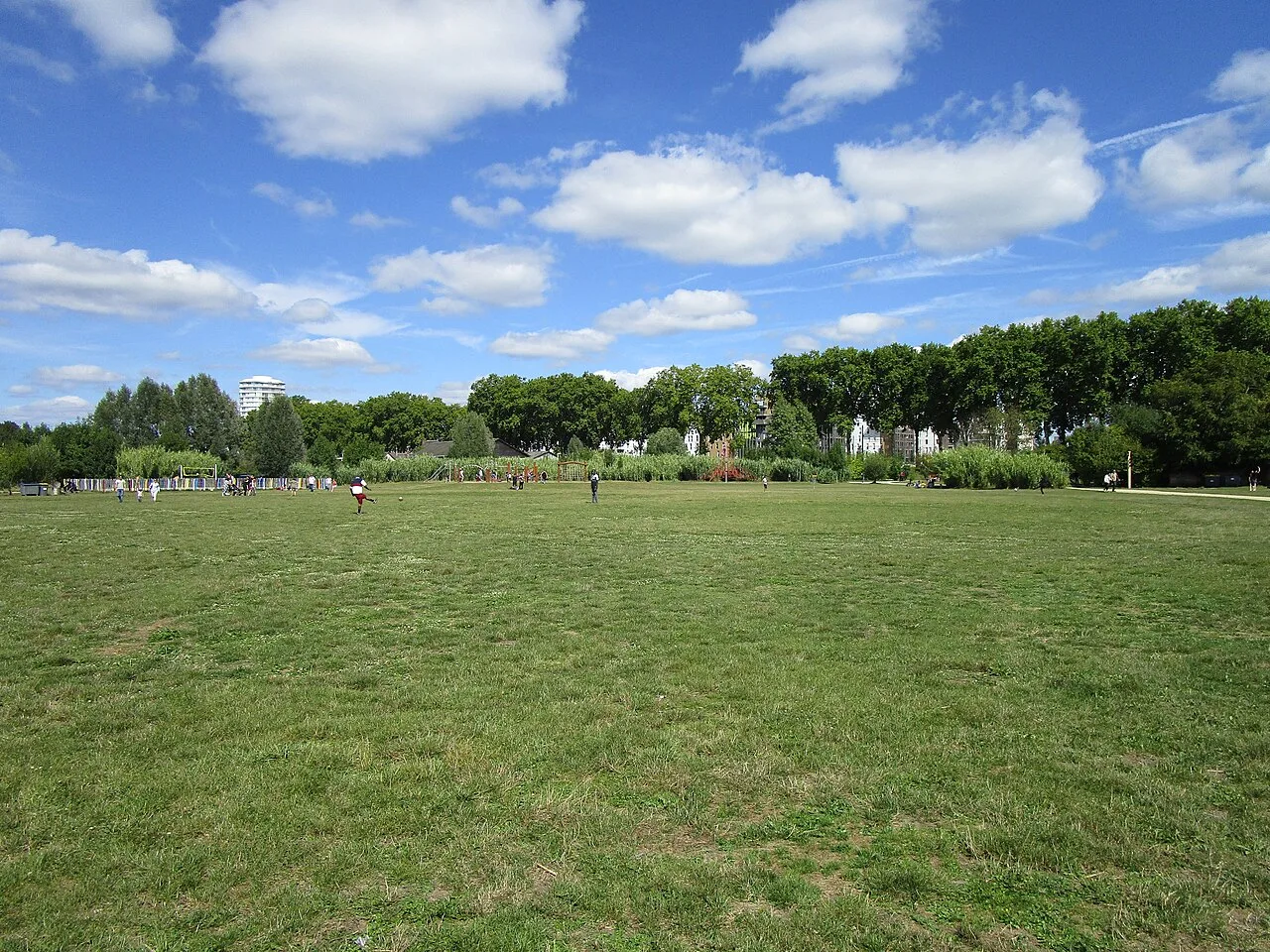 Le parc de la Gloriette à Tours, pour une promenade avant le spectacle.